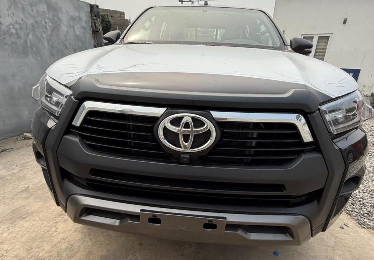 product_brand_new_2025_toyota_hilux_adventure_for_sale_0d9fc8_2